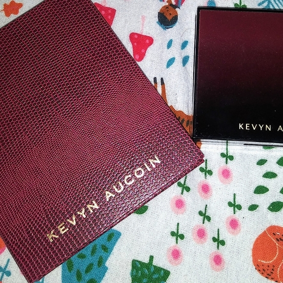 High End Make up - Picture 1 of 3